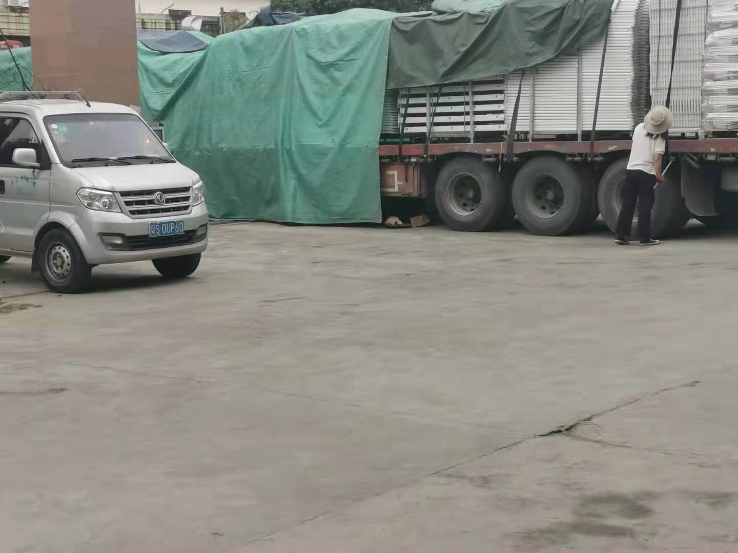 東莞鐵床廠材料的進(jìn)貨過(guò)程